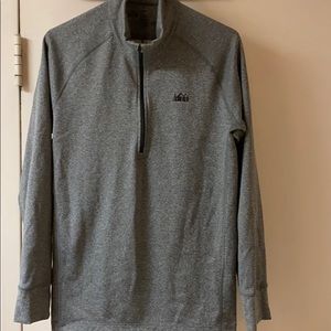 REI large pullover very warm
